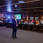 Aguilera es posesionado como gobernador de Santa Cruz en reemplazo de Camacho