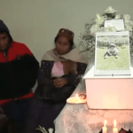 «Estaba jugando»: Velan al pequeño que perdió la vida al ser aplastado por el muro de su casa en La Paz