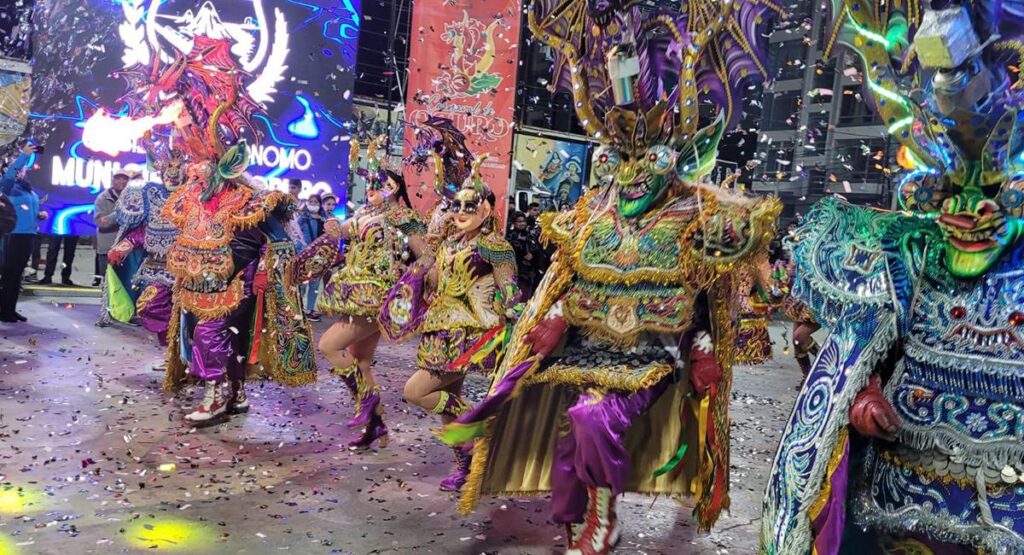 Oruro celebró su majestuosa entrada del Carnaval 2024 a lo grande