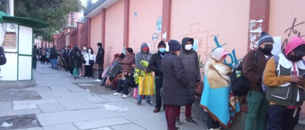 Profesionales de la salud retoman labores tras paro de 48 horas