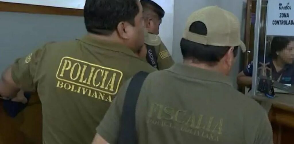 Policías implicados en robo en Viru Viru enfrentan detención preventiva