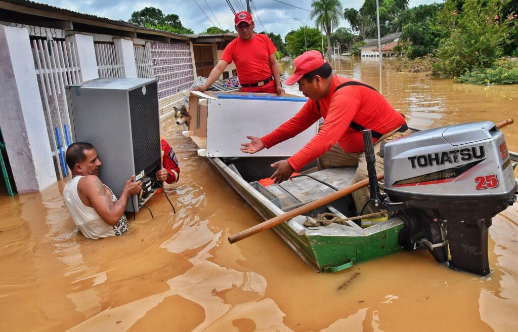 Suman 43 fallecidos y más de 36 mil familias afectadas por las lluvias en Bolivia