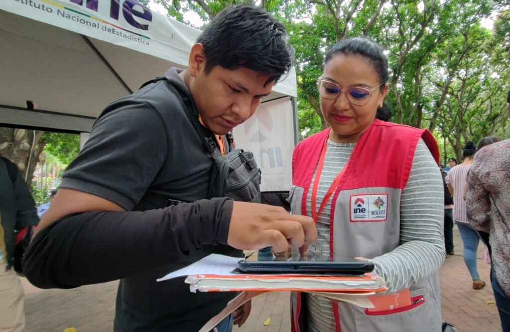 INE: suman más de 793 mil voluntarios inscritos para el Censo, la mayoría son mujeres
