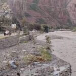 Ruptura de tubería deja a varias zonas sin agua en La Paz, tras intensa lluvia