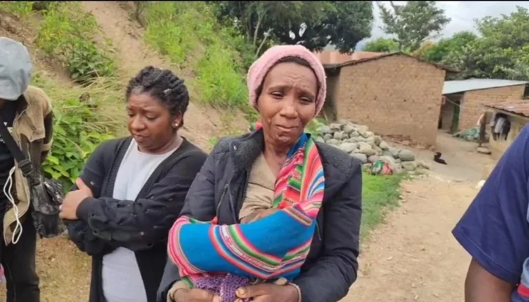 Madre denuncia que su bebé de dos meses murió tras recibir una vacuna