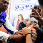 Gobierno de Bolivia anuncia la llegada de vacunas contra la influenza