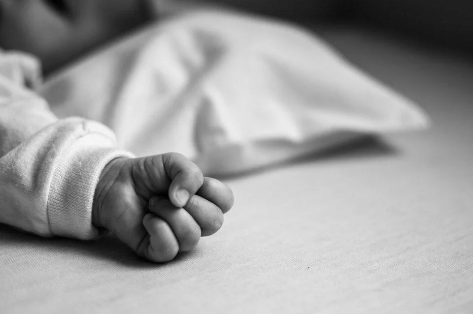 Infanticidio: Un niño de 1 año muere por asfixia mecánica en Yapacaní