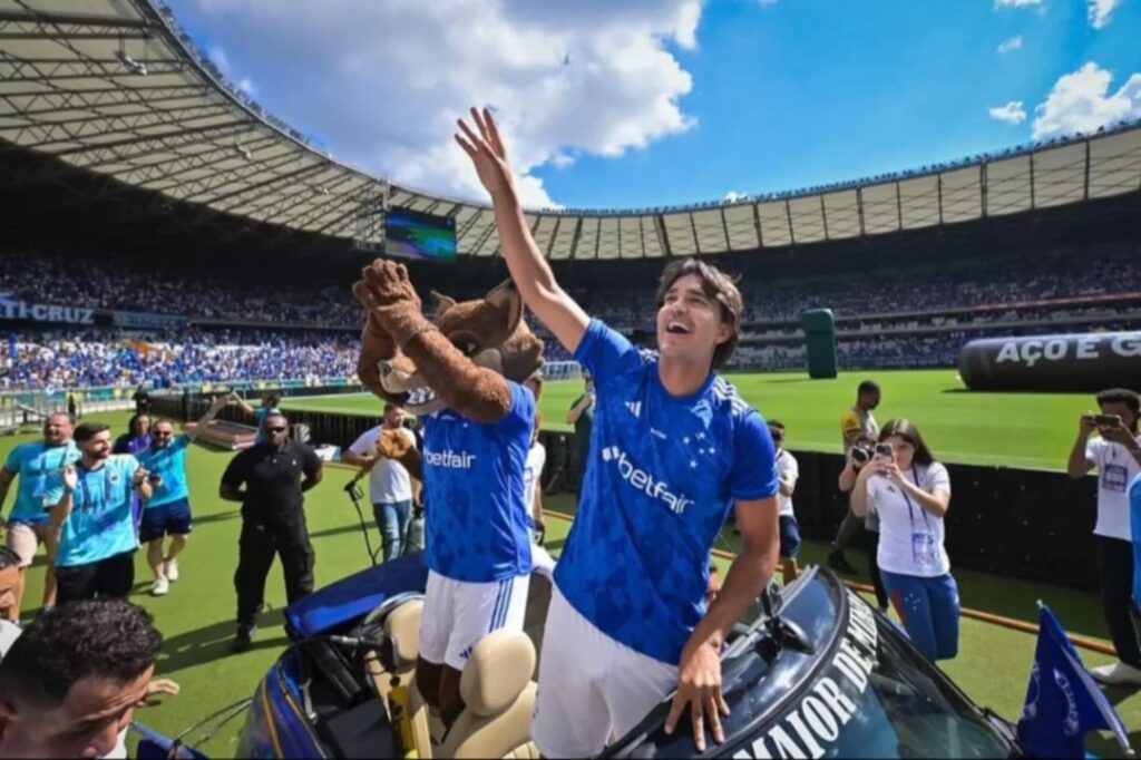 Emotiva despedida de Marcelo Martins Moreno del fútbol en Brasil