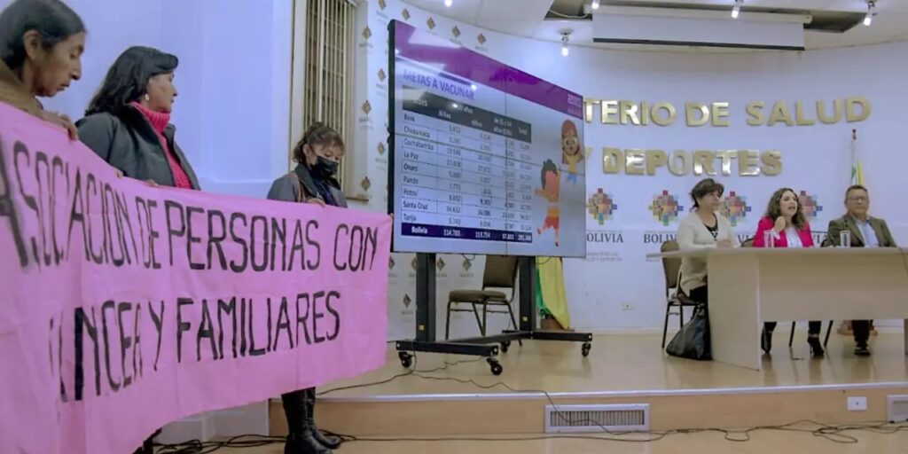 Gobierno inicia la campaña masiva de vacunación contra el virus de papiloma humano