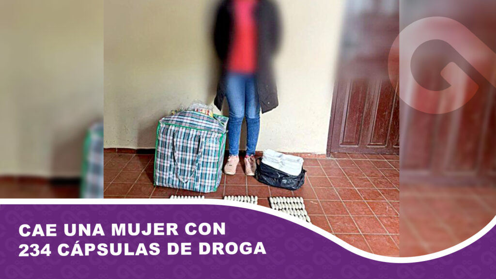 Cae una mujer con 234 cápsulas de droga