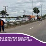 Transportistas en Warnes levantan bloqueo tras llegada de combustible