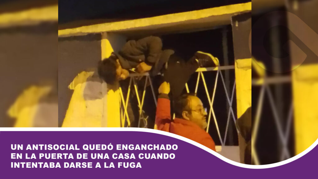 Un antisocial quedó enganchado en la puerta de una casa cuando intentaba darse a la fuga