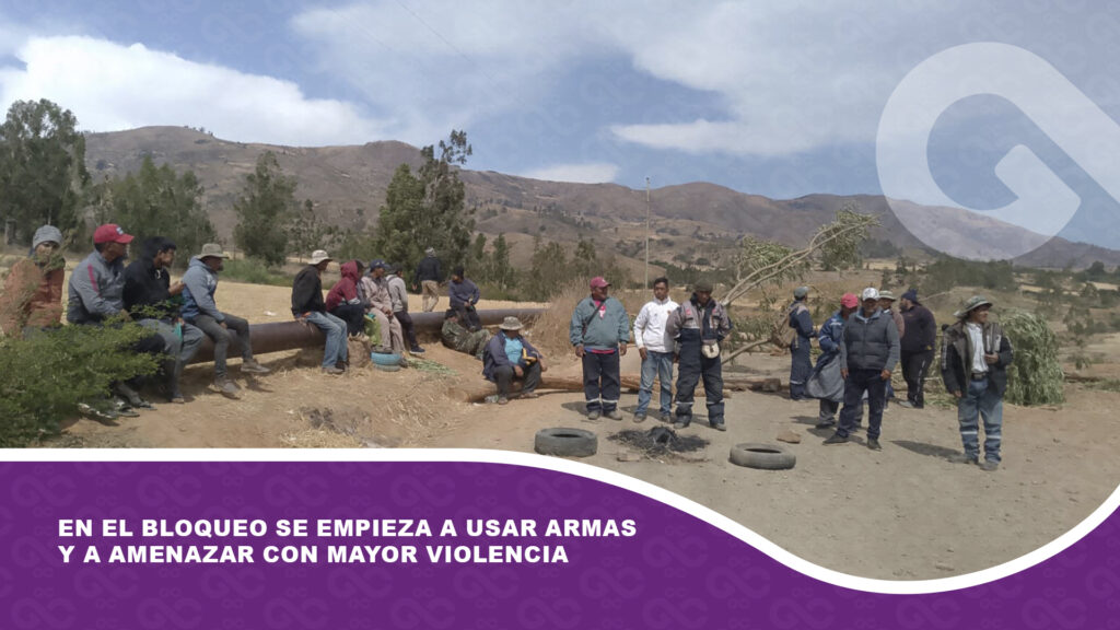 En el bloqueo se empieza a usar armas y a amenazar con mayor violencia