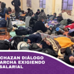 Maestros rechazan diálogo y retoman marcha exigiendo incremento salarial