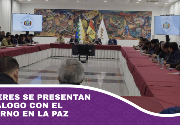 Choferes se presentan al diálogo con el Gobierno en La Paz