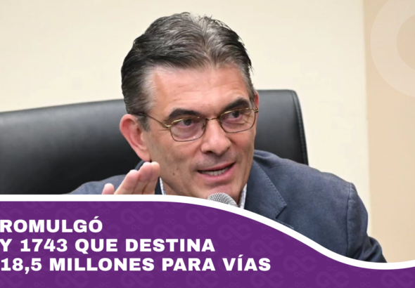 Paz promulgó la ley 1743 que destina $us 118,5 millones para vías