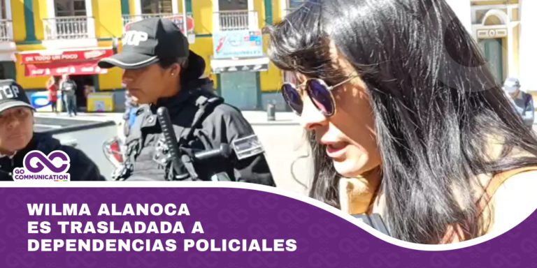 Wilma Alanoca es trasladada a dependencias policiales