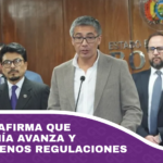 Gobierno afirma que la economía avanza y anuncia menos regulaciones