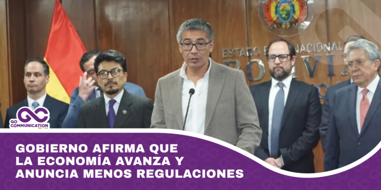 Gobierno afirma que la economía avanza y anuncia menos regulaciones